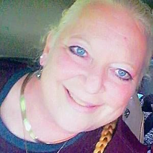 Meet your Posher, Joni